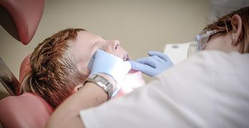 Dentist Pass: Επιστρέφουν οι δωρεάν οδοντιατρικοί έλεγχοι για 300.000 παιδιά
