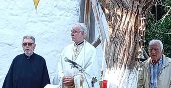 Με κατάνυξη ο εσπερινός για την εορτή των Αγίων Κωνσταντίνου και Ελένης 
