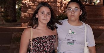 Κατάμεστη η παράσταση της Κάρμεν Ρουγγέρη στο Κάστρο - Παράπονα απο θεατές που έμειναν "εκτός"