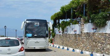 Σωματείο Οδηγών Τουριστικών Λεωφορείων Κω: Η προτεινόμενη μονοδρόμηση στην Ευαγγελίστρια αποτελεί ένα αναγκαίο μέτρο οργάνωσης και ασφάλειας