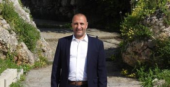 M. Γιωργαλλής: Μονοδρόμηση προς το χάος - Ο Δήμαρχος που παίζει με την φωτιά σε ξένα χωράφια