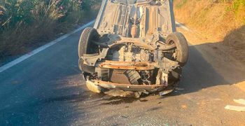 Τροχαίο με εγκατάλειψη στο Μαστιχάρι – Ανατράπηκε αυτοκίνητο (επέβαιναν γυναίκα με το 5χρονο παιδί της)