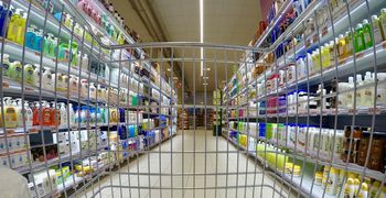 Από την ταβέρνα στο σούπερ μάρκετ: Η μεγάλη "στροφή" της τουριστικής κατανάλωσης  