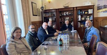 Υποστήριξη του Δημάρχου Κω στους ενοικιαστές των καταστημάτων στο Τέμενος Ντεφτερντάρ - Άδικη εξέλιξη η βίαιη παύση λειτουργίας των επιχ/σεών τους από το Βακούφ