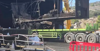 Η αποκάλυψη της καταστροφής για το BLUE CARRIER 2 - Οι πρώτες εικόνες από τα οχήματα