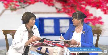 Καλεσμένη στην εκπομπή "Ματιές στην παραδοσιακή Κω" η κ. Ξένια Γιαννουλάκη - Μιλάει για τα μυστικά του αργαλειού…