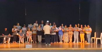 Έτοιμάζεται για την πρώτη της «παράσταση» η Χορωδία ενηλίκων του ΑΠΕΛΛΗ