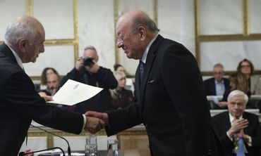 Aπονομή τιμητικής διάκρισης στον κ. Νίκο Στ. Μανούση από την Ακαδημία Αθηνών