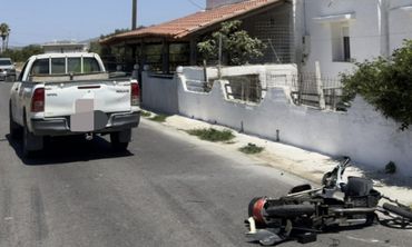 Τροχαίο ατύχημα στο Πυλί: Μηχανάκι συγκρούστηκε με μικρό φορτηγό - Στο νοσοκομείο ο οδηγός