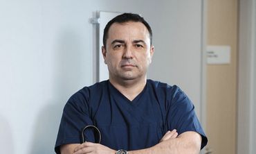 Δημόσιες ευχαριστίες προς τον Επεμβατικό Καρδιολόγο Μιχάλη Ιωάννου Κουτούζη Διευθυντή της Z’ Καρδιολογικής Κλινικής του Νοσοκομείου ΥΓΕΙΑ