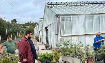 2.700 φυτά από το Περιφερειακό Φυτώριο αλλάζουν το περιβάλλον την ποιότητα ζωής στα νησιά  