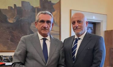 Συνάντηση του Περ/ρχη με τον Δ/ντα Σ/λο της Attica Group με θέμα την πυρκαγιά στο Carrier 2