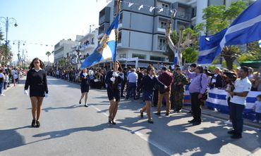  Παρέλαση 28ης Οκτωβρίου: Πώς επιλέγονται ο σημαιοφόρος και οι παραστάτες