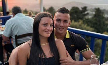 Λευτέρη και Αντιγόνη να σας ζήσει!