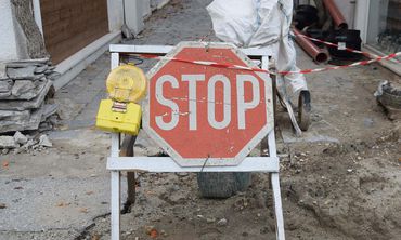 ΔΙΑΚΟΠΗ ΚΥΚΛΟΦΟΡΙΑΣ ΕΠΙ ΤΗΣ ΟΔΟΥ ΙΠΠΟΚΡΑΤΟΥΣ ΛΟΓΩ ΕΡΓΑΣΙΩΝ ΑΠΟ ΤΗΝ ΑΡΧΑΙΟΛΟΓΙΚΗ ΥΠΗΡΕΣΙΑ