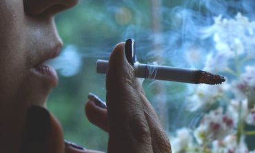 Αυξήθηκαν οι Ελληνες που αποφάσισαν να διακόψουν το κάπνισμα  
