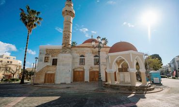 Επετεύχθη “συμβιβασμός” ανάμεσα σε Βακούφ Κω και καταστηματάρχες στο Τέμενος Ντεφτερντάρ  (Πλ. Ελευθερίας)