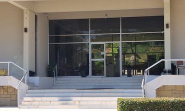 Μ. Τζόγια: Απαράδεχτο να μην έχει το Ιπποκράτειο Μέλαθρον ράμπα για ΑΜΕΑ