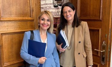 Το ζήτημα των ξεναγών και των ενσήμων τους έθεσε η Μίκα Ιατρίδη στην Υπ. Εργασίας