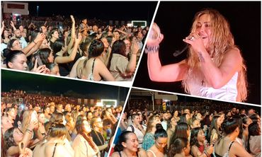 Αποθεώθηκε η Μελίνα Ασλανίδου στη συναυλία της στο Πυλί
