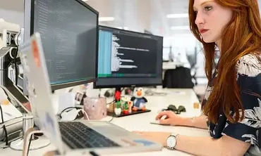 Εργάνη ΙΙ: Εντατικοί έλεγχοι για ωράρια, άδειες και προσλήψεις – εξπρές