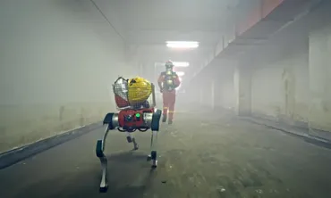 Ρομποτικοί σκύλοι με τεχνητή νοημοσύνη αναλαμβάνουν επικίνδυνες αποστολές πυρόσβεσης