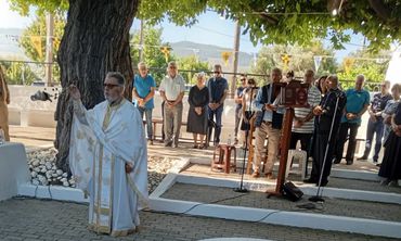 Mε λαμπρότητα η Θεία Λειτουργία στην Αγία Τριάδα Κω