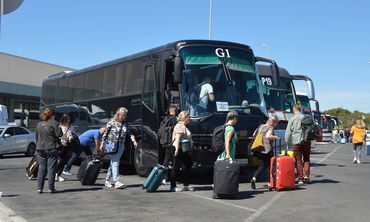 Tουρισμός: Το Eλληνικό καλοκαίρι μεγαλώνει – Τα μηνύματα από τα νησιά    