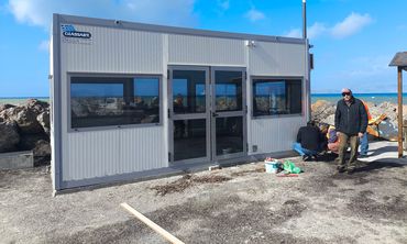  K. Χονδρος: Κλιματιζομενη αίθουσα επιβατών στο λιμάνι Μαστιχαριου