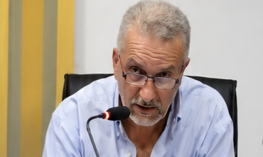 Η ΤΟΠΙΚΗ ΑΥΤΟΔΙΟΙΚΗΣΗ ΔΕΝ ΜΠΟΡΕΙ ΝΑ ΕΙΝΑΙ ΠΑΡΑΡΤΗΜΑ ΤΩΝ ΚΟΜΜΑΤΩΝ