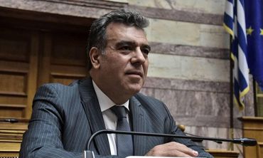M. Kόνσολας: Καταργείται το τέλος επιτηδεύματος, μειώνεται η προκαταβολή φόρου, μέτρα στήριξης για την κοινωνία