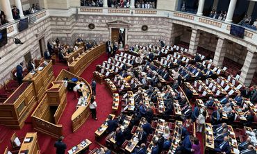 Σκληρή κριτική της αντιπολίτευσης στα μέτρα που ανακοίνωσε ο πρωθυπουργός