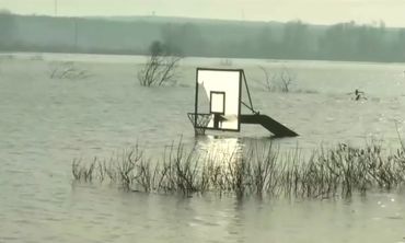 Συναγερμός στον Έβρο λόγω αυξημένου κινδύνου πλημμυρών - Βυθίστηκαν εκτάσεις 