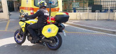 Σοβαρό τροχαίο στην Αντιμάχεια - Αυτοκίνητο συγκρούστηκε με μηχανάκι