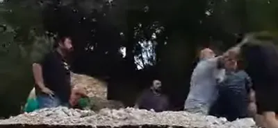 Βόλος: Επεισόδιο με τον Αχιλλέα Μπέο - Χαστούκισε πλημμυροπαθή που τον έβρισε (vid)