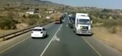 Νότια Αφρική: Νεκρά 18 παιδιά όταν ασυνείδητος οδηγός φορτηγού έπεσε πάνω σε σχολικό (vid)