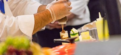 Στη φυλακή οδηγείται ο γνωστός τηλεοπτικός σεφ που συνελήφθη για φοροδιαφυγή και μη απόδοση ΦΠΑ