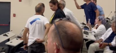 "Χαμός" στο Νοσοκομείο της Ρόδου κατά την επίσκεψη του Υπ. Υγείας Α. Γεωργιάδη – Εντάσεις με τους υγειονομικούς