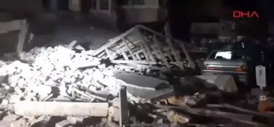 Σεισμός 6,1 Ρίχτερ στην Τουρκία: Κατέρρευσαν κτίρια στο Σιντίργκι