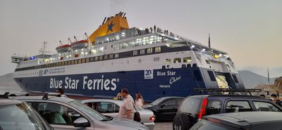 Νεκρός 20χρονος ναυτικός του Blue Star Chios – Εγκλωβίστηκε σε πόρτα του γκαράζ