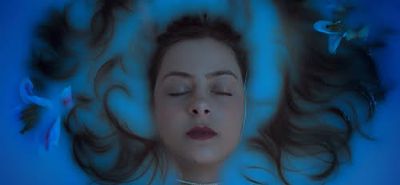 Aπολαύστε το cover video που δημιούργησε η ταλαντούχα Kώα Ινώ Πικιώνη ("Από μέσα πεθαμένος")