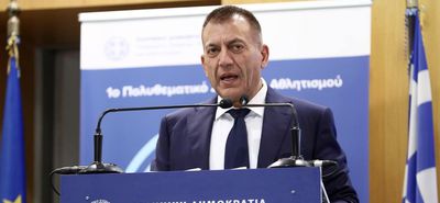 Ο Υπ. Αθλητισμού Γ. Βρούτσης μιλάει στο "Ράδιο Πρώτο" και το "ΒτΚ" για τις δωρεάν ακτοπλοϊκές μετακινήσεις για τους νησιώτες αθλητές και τις αθλητικές εγκαταστάσεις της Κω