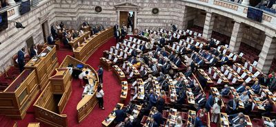 «Γαλάζιες» ενστάσεις για την απαγόρευση δόμησης στους μικρούς οικισμούς 