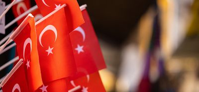Τρίτος συνεχόμενος μήνας πτώσης για τον τουρισμό στην Τουρκία 