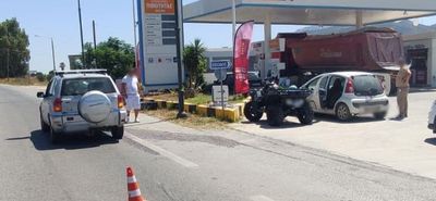 Τροχαίο ατύχημα στην Αντιμάχεια - "Γουρούνα" συγκρούστηκε με ΙΧ αυτοκίνητο