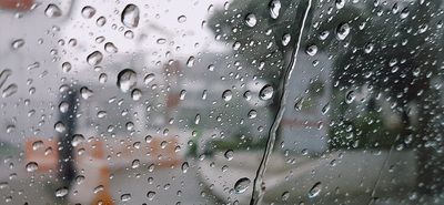 Καιρός: Από τον καύσωνα στις καταιγίδες και στους ισχυρούς ανέμους