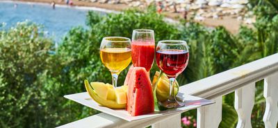 Πόσα χρήματα ξόδεψε κάθε τουρίστας φέτος στην Ελλάδα