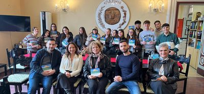 Λύκειο από τη Νάπολη επισκέφτηκε την Έπαρχο Ντίνα Σβύνου