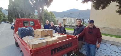 Δεκάδες κιβώτια αγάπης από το Επαρχείο Καλύμνου και τους Παλαιούς Προσκόπους στους κρατούμενους των Φυλακών Κω (video)