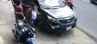 Γουατεμάλα: Εκτέλεσαν εργολάβο (υποψήφιο Δήμαρχο) και τη γυναίκα του στη μέση του δρόμου, ντυμένοι οικοδόμοι (vid)